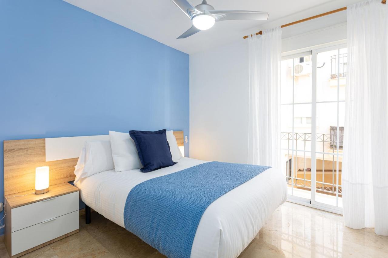 Holidays2Malaga Capuchinos French balconies, private parking, WiFi&Air con Exterior foto